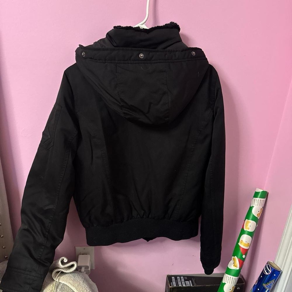 Hollister Black Puffer Jacket - Picture 2 of 3